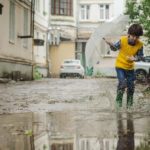 風に強い、おすすめ折り畳み傘4選。台風の風速にも耐える傘はどれ？